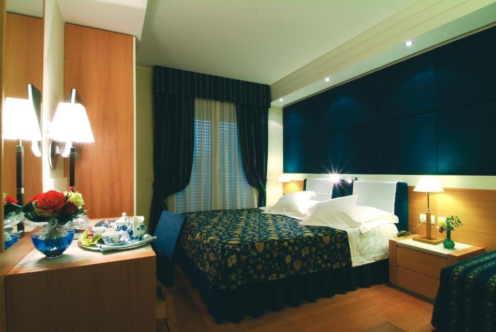 Aparthotel England Riccione Pokój zdjęcie
