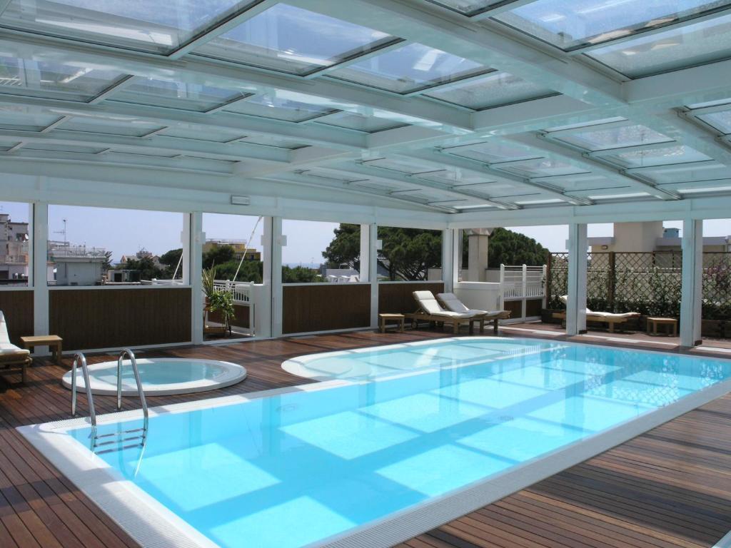 Aparthotel England Riccione Zewnętrze zdjęcie