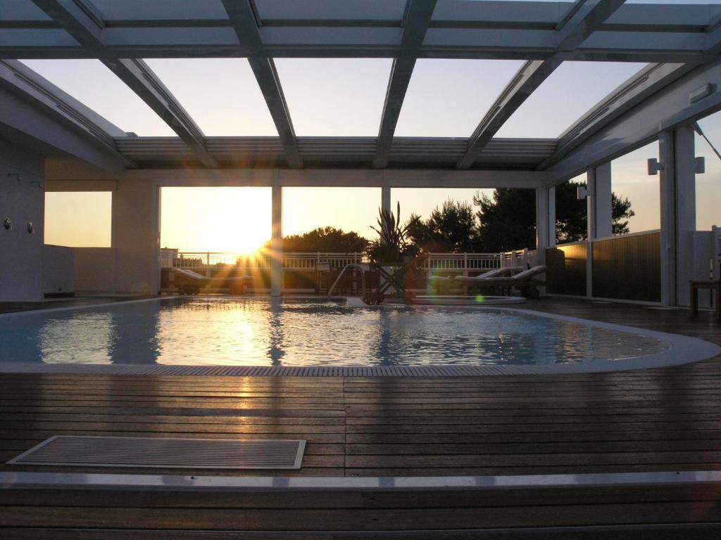 Aparthotel England Riccione Zewnętrze zdjęcie