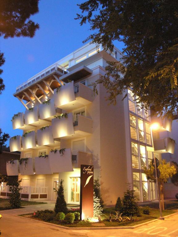 Aparthotel England Riccione Zewnętrze zdjęcie